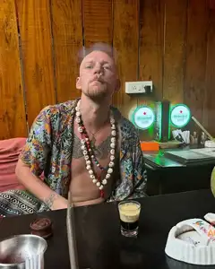 Justmorehast 