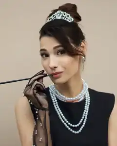 Майя По