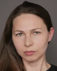 Анжела Аманн