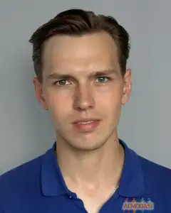 Максим Игнашов