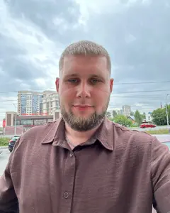 Владимир Макаров
