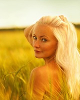Юлия Тыннова