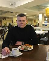 Евгений Петров