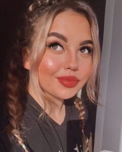 Юлия Назарова