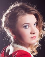 Анна Литвинова