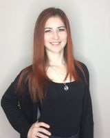 Елена Закис