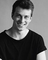 Александр Шелогуров