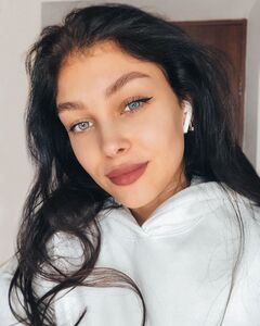 Вероника Ефимова