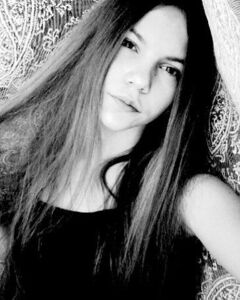 Арина Проявина