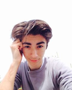 азад халилов