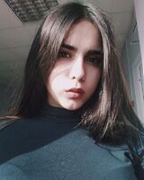 Оля Ладынина