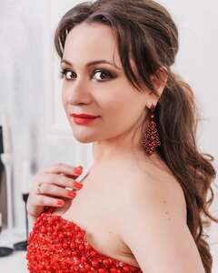 Анна Богова