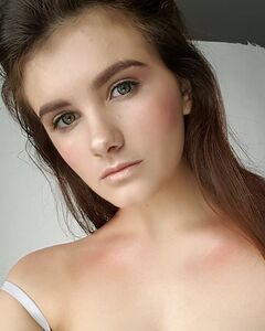 Лиза Мун