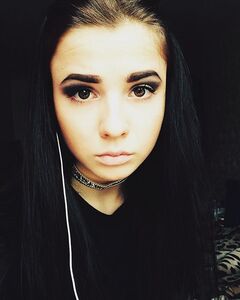 Анна Леоненко