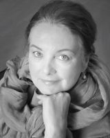 Елена Рива