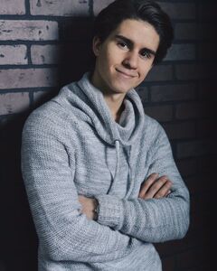 Денис Котов
