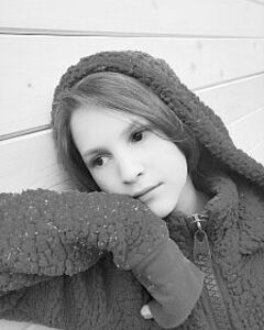 Настя Ушакова