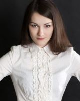 Елена Трибрат