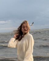 Влада Баталова
