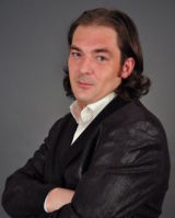 Александр Сабуров