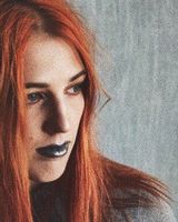 Лиза Шарай