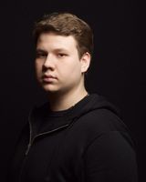 Павел Комаров