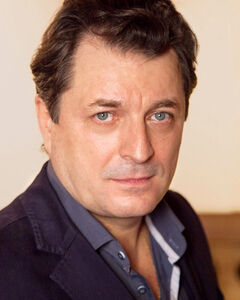 Валерий Новиков