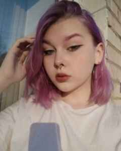 Полина Зверева