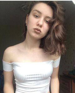 Юлия Ларина