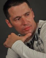 Денис Николаев