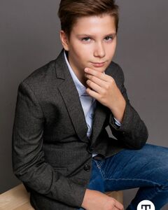 Георгий Левин