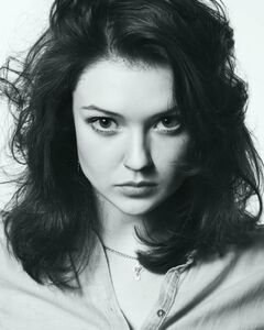 Яна Комарова