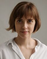 Анна Попова