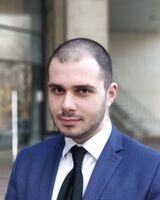 Роберт Вадиян