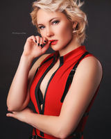 Elena 