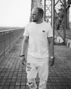 Александр Стрельцов
