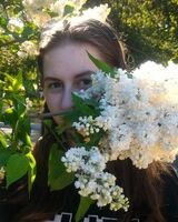 Настя Попова