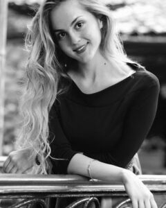 Зинаида Плужникова