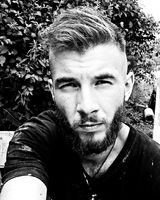 Виктор Зеев