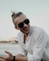 Олег Ростовский