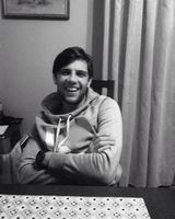 Максим Слесарен