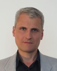 Андрей Комаров