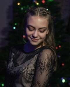 Алинка Жомова