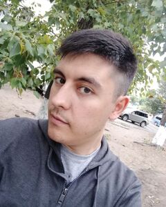 Максим Новиков