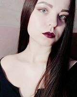 Ксения Ловцова