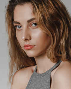 Элина Вахтангова