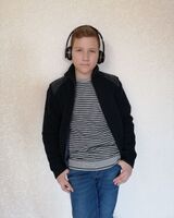 Арсений Серов