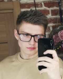 Артём Капустин