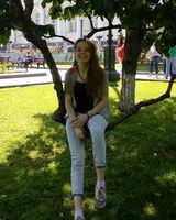 Александра Ушакова