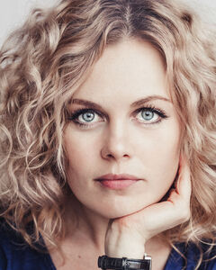 Елена Суркова
